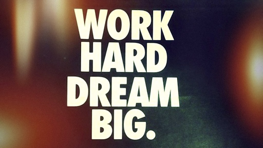 work-hard-dream-big-wallpaper-2560x1440